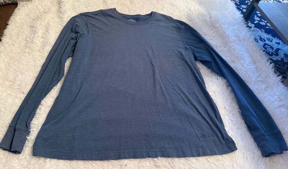 Eddie Bauer Long Sleeve T-Shirt Size XL Blue Crewneck
